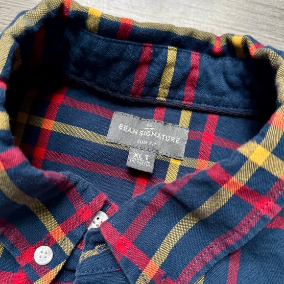 L.L. Bean Men's Signature Stretch Poplin Plaid Flannel Shirt - Navy/Red - Picture 3 of 5